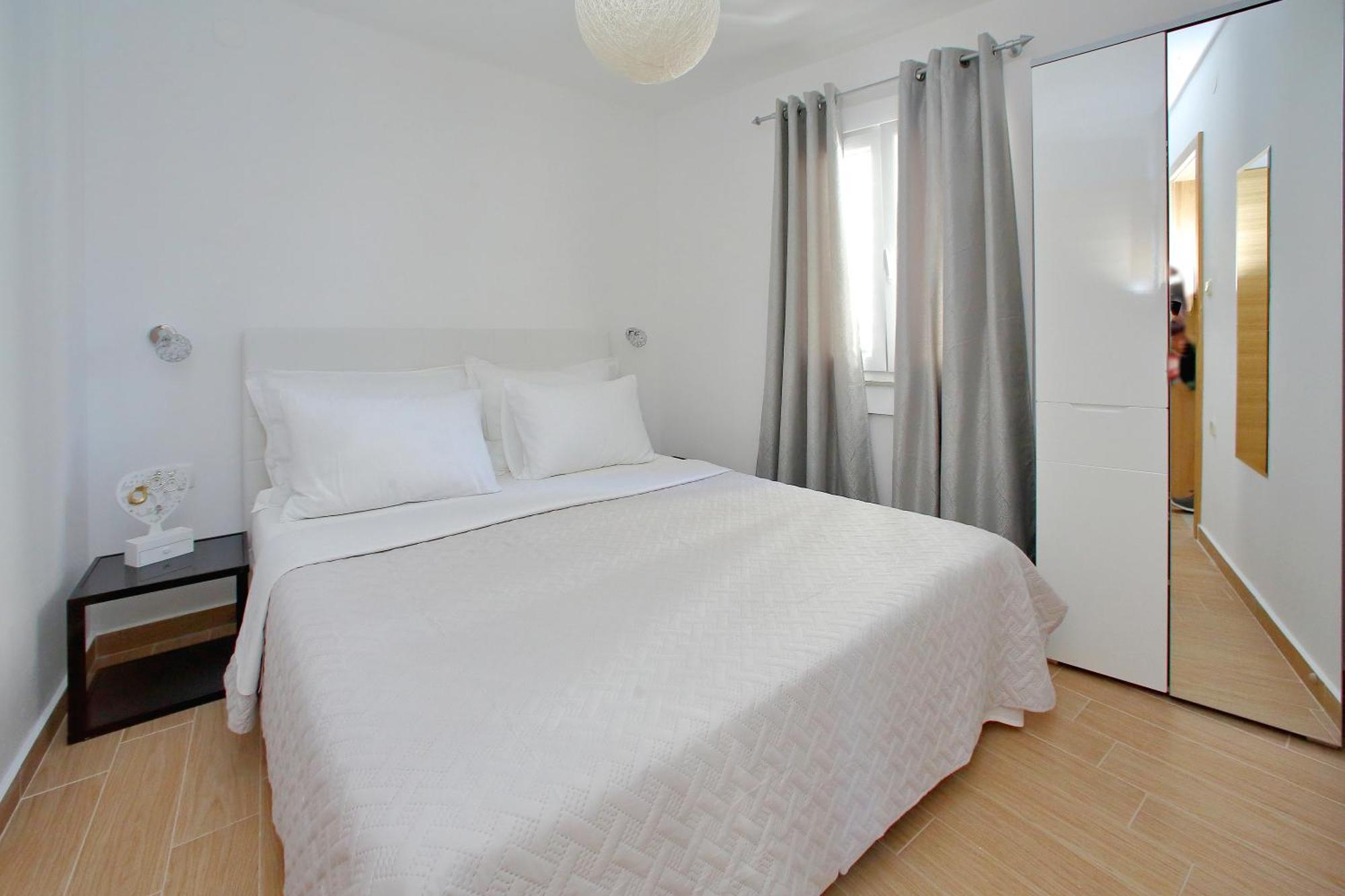 Apartments Nina Бибинє Екстер'єр фото