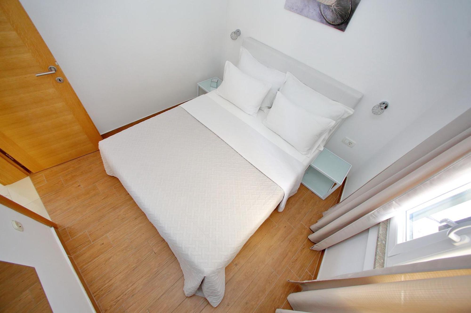 Apartments Nina Бибинє Екстер'єр фото
